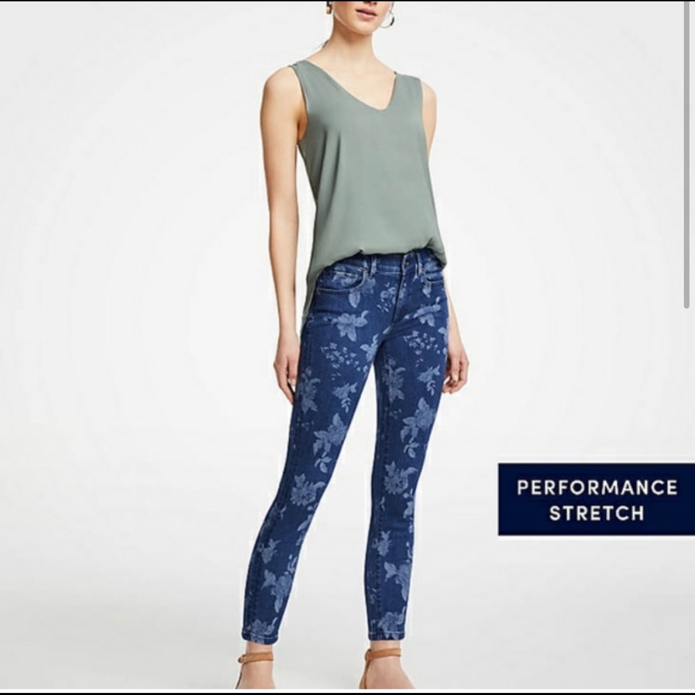 Ann Taylor Island Floral Crop Skinny Jean Size 4
